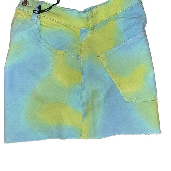 WeWoreWhat Women's Stretch Denim Tie Dye Flare Bell Short Size 25 Blue NWT - Picture 7 of 7